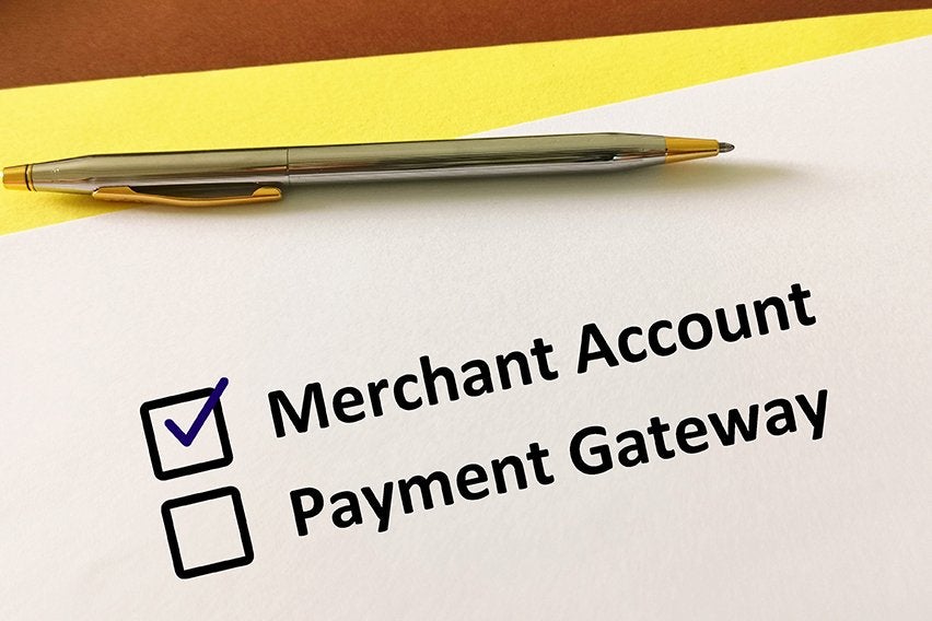 Payment Gateway vs Merchant Account: What's the Difference?